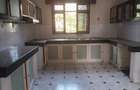 4 Bed Townhouse with En Suite in Lavington - 5