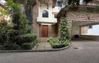 4 Bed Townhouse with En Suite at Lavington - 4