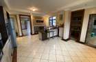 5 Bed House with En Suite in Runda - 10