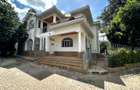 5 Bed Townhouse with En Suite in Lavington - 10