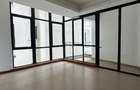 4 Bed Apartment with En Suite in Riverside - 11