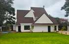 7 Bed House with En Suite at Hillcrest - 5