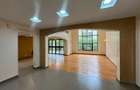 5 Bed Townhouse with Garden in Lavington - 4