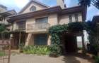 5 Bed Townhouse with En Suite in Lavington - 3