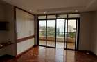 4 Bed Apartment with En Suite at Riverside Drive - 6