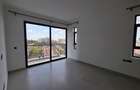 3 Bed Apartment with En Suite in Brookside - 8