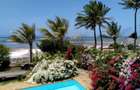5 Bed Villa with En Suite in Bofa - 4
