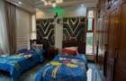 6 Bed Townhouse with En Suite at Lavington Road - 9