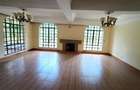 4 Bed House with En Suite in Ridgeways - 15