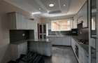 3 Bed Apartment with En Suite in Riverside - 3