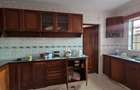 4 Bed Townhouse with En Suite at Amboseli Road - 5