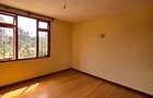3 Bed Apartment with En Suite at Riverside Drive - 10