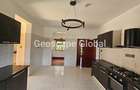 5 Bed House with En Suite in Runda - 8