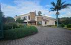 5 Bed House with En Suite in Runda - 7