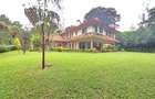5 Bed Townhouse with En Suite at Rossylin Lone Tree - 1
