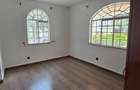 5 Bed Townhouse with En Suite at Off Convent Drive - 14