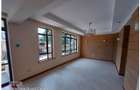 5 Bed Townhouse with En Suite in Lavington - 2
