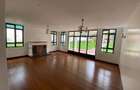 7 Bed Townhouse with En Suite in Runda - 3