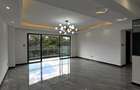 4 Bed Apartment with En Suite at Valley Arcade - 7