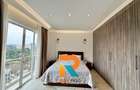 Serviced 2 Bed Apartment with En Suite in Brookside - 10