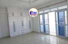 3 Bed Apartment with En Suite in Kizingo - 9