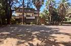 300 m² Commercial Property with Service Charge Included in Rhapta Road - 2