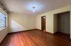 5 Bed Townhouse with En Suite in Lavington - 6
