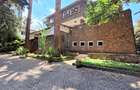 300 m² Commercial Property with Service Charge Included in Rhapta Road - 1