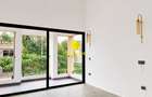 5 Bed House with En Suite in Runda - 4