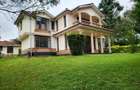 5 Bed House with En Suite at Rosslyn - 8
