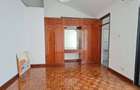 4 Bed Townhouse with En Suite in Spring Valley - 9