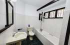 1 Bed House with En Suite at Westlands - 8
