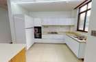 3 Bed Apartment with En Suite in Parklands - 11