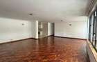 3 Bed Apartment with En Suite in Riverside - 2