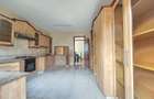 4 Bed Townhouse with En Suite at Off Brook House Drive - 8