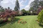 5 Bed House with En Suite in Runda - 2