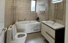 4 Bed Apartment with En Suite at Hatheru Road - 17