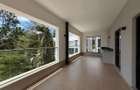 6 Bed Villa with En Suite in Kyuna - 4