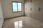 Serviced 4 Bed Apartment with En Suite at 1St Avanue - 9