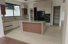 5 Bed Townhouse with En Suite at Lavington - 2