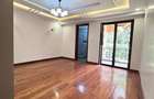 5 Bed Townhouse with En Suite in Karen - 10