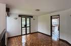 5 Bed House with En Suite in Gigiri - 11