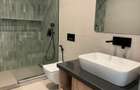 5 Bed Townhouse with En Suite in Brookside - 14