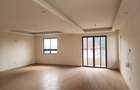 5 Bed Apartment with En Suite at Parklands - 3