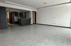 Serviced 2 Bed Apartment with En Suite in Kilimani - 9