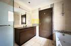 4 Bed Apartment with En Suite in Riverside - 11