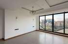 3 Bed Apartment with En Suite in Riverside - 11