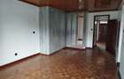 5 Bed House with En Suite in Lavington - 2
