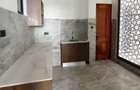 4 Bed Apartment with Swimming Pool in Riverside - 13