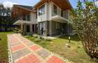5 Bed Villa with En Suite in Karen - 8